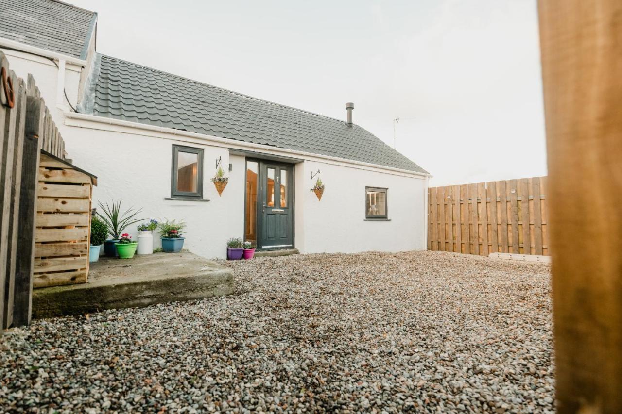 The Cow Shed At Pencraig Villa Holyhead Exterior foto